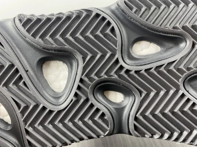 Yeezy Boost MNVN Flux' 700 GZ0717 'Honey 0716